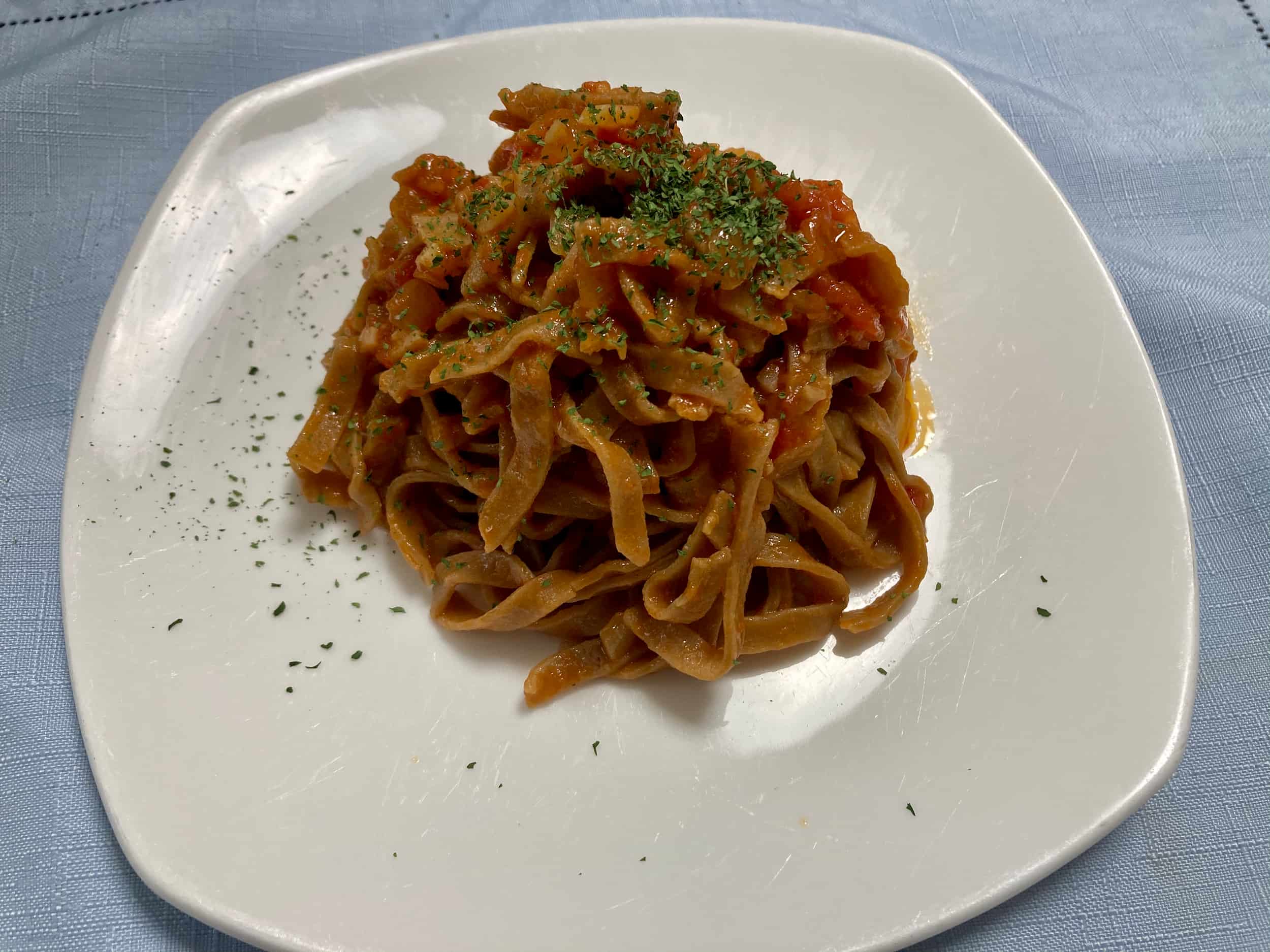 BASE PASTA(ベースパスタ)フェットチーネ トマトソースパスタ